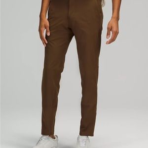 Lululemon Commission Slim-Fit Pant 28”
Deep Artifact - Size 40